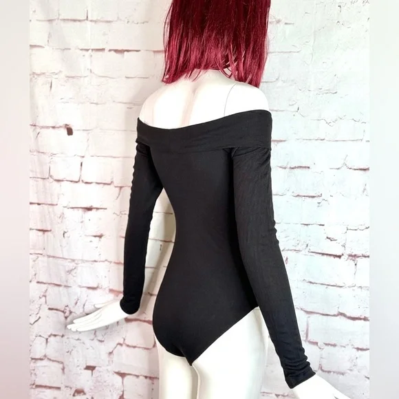 MATERIAL GIRL Bodysuit Black Off Shoulder Portrait Neckline Ribbed Stretch M NWT - Picture 4 of 16